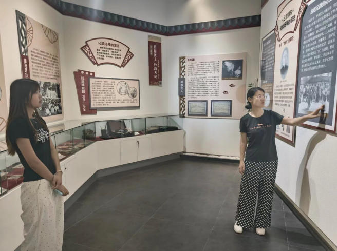 ���z�ЌW(xu��)���`��������������W(xu��)��С���ݡ��ഺ־Ը����(w��)����M(j��n)�|�I�Ѕ΄������^