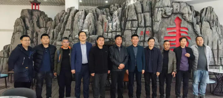 �񽨞H����ί�M�����(xi��ng)�{(di��o)�� �����I(y��)�����a(ch��n)���ںϸ��|(zh��)���l(f��)չ