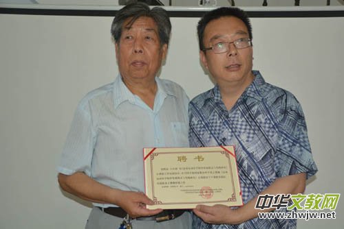 �������\���ڌW(xu��)У�аl(f��)չģʽ�c���`�о������ҽ����������c�n�}�����M����