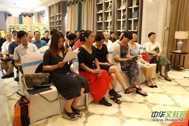 ���c��֮�裬��ԒԊ���cɢ�ĵ�ˇ�g(sh��)