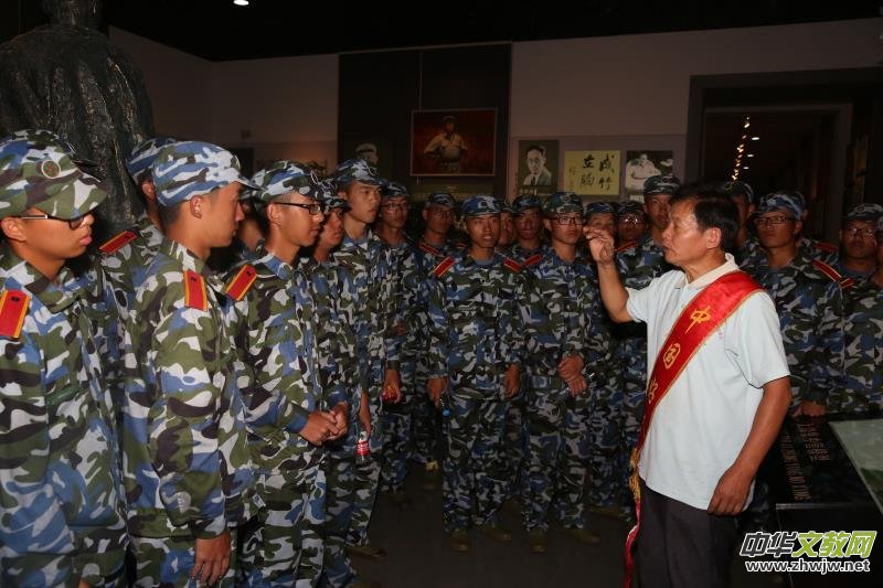 �ϲ���С�W(xu��)У�_չ���N��ʽ�ۇ����x�������(d��ng)