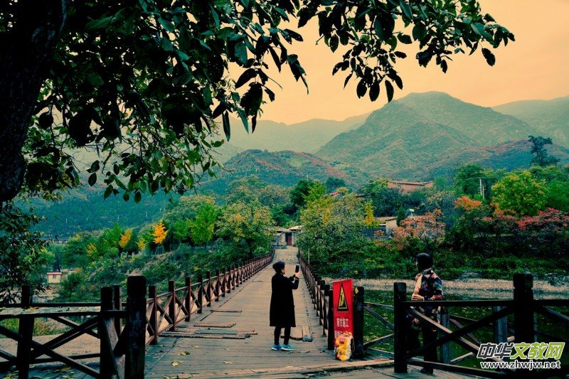 ӛ�ߔzӰ�����M(j��n)��ɽ����ɽ�L(f��ng)���^(q��)��L(f��ng)