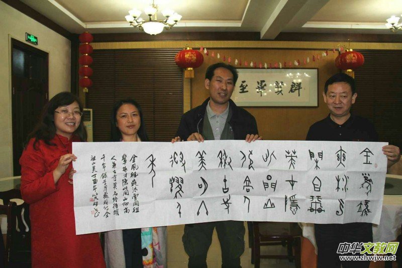 ӛ�ߔzӰ�����M(j��n)��ɽ����ɽ�L(f��ng)���^(q��)��L(f��ng)