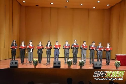 �cףʮ�Ŵ��Ͻ����Ȫ�xԊ���ں��������Ļ����ĳɹ��e�k