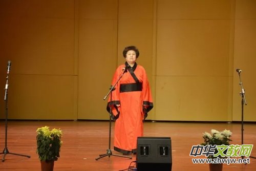 �cףʮ�Ŵ��Ͻ����Ȫ�xԊ���ں��������Ļ����ĳɹ��e�k