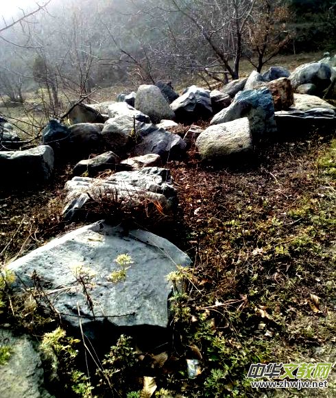 ����ɽ��ʯ�����Ȫ�澰