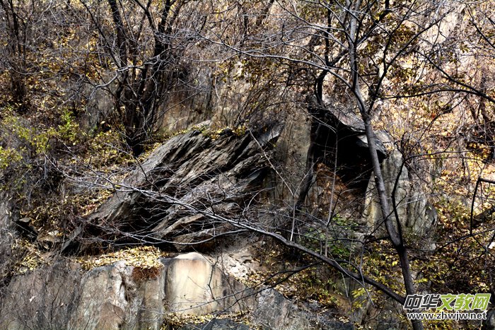 ����ɽ��ʯ�����Ȫ�澰