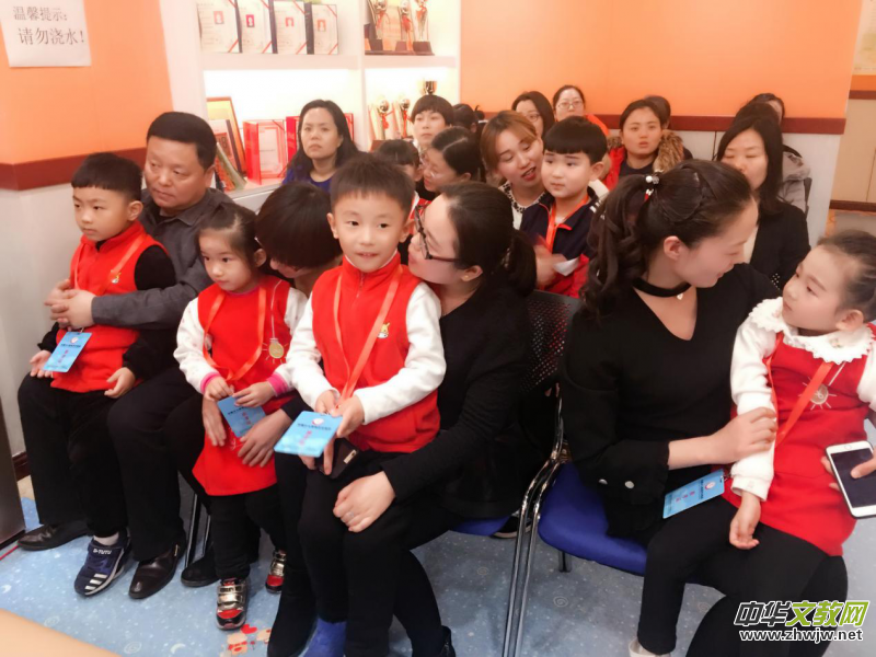 ������ɫ�Ђ����b�����_���ҕֱ����ģʽ