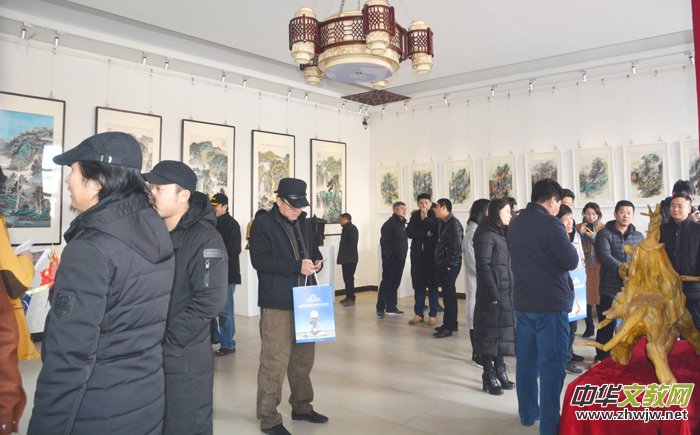 Ԭ�χ�ˇ�´�������ڽ�������������(li��n)չ�����f�e��