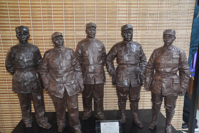 Ԭ�χ�ˇ�´�������ڽ�������������(li��n)չ�����f�e��