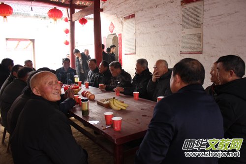 ����̫��:��Ԫ�������ϼ��L(f��ng)�����L