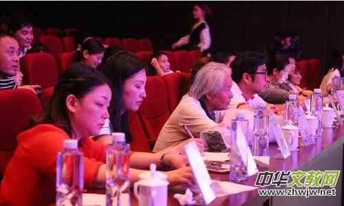 2018����ɫ���١�����ِ�^(q��)������Ļ