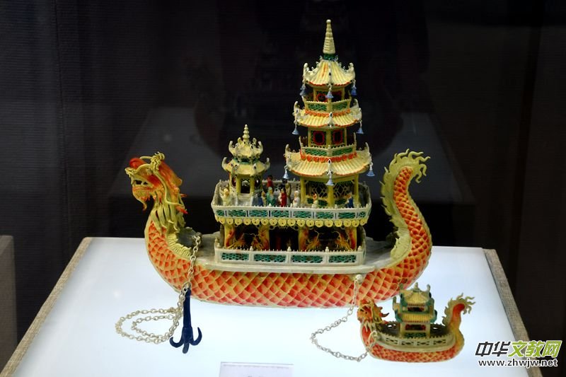 �٬F(xi��n)���������Ͻz�I֮·�x��ӡӛ�����������Ҽy�´�չ���A�M��Ļ