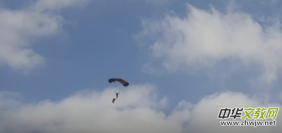 2018�����ռ����A���Ļ�����ϵ�л��(d��ng)�_Ļʽ�ڌ����}���e��