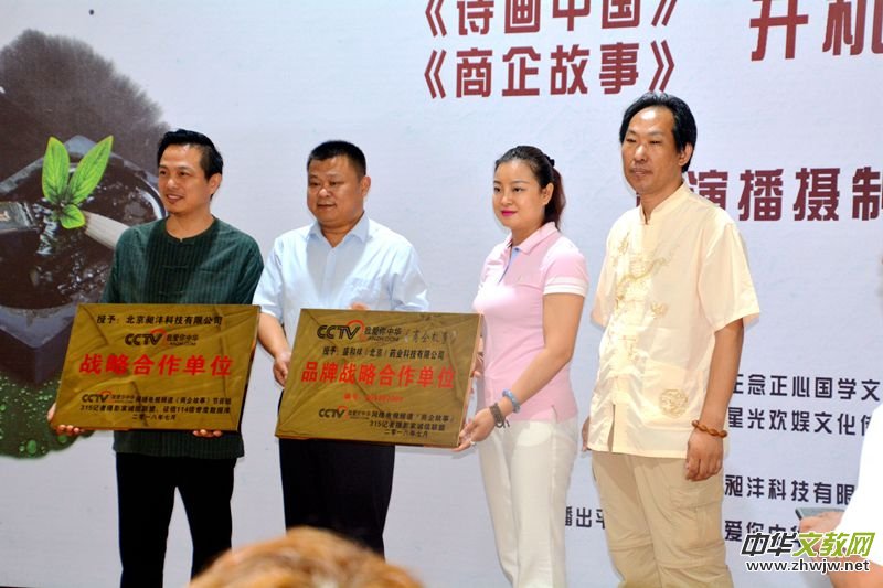 ��Ԋ���Ї�����������¡��_�C(j��)���ݲ��z�����ĳ����xʽ�ھ�¡���e��