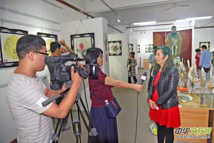 �c����. ӭ��(gu��)�c�����(��i)�Վ�����(gu��)����Ʒչ