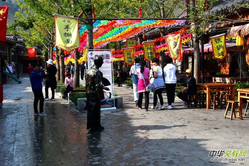 �t�¹Ⱦ��^(q��)�t��С�(zh��n)��Ӱ����Ц���z