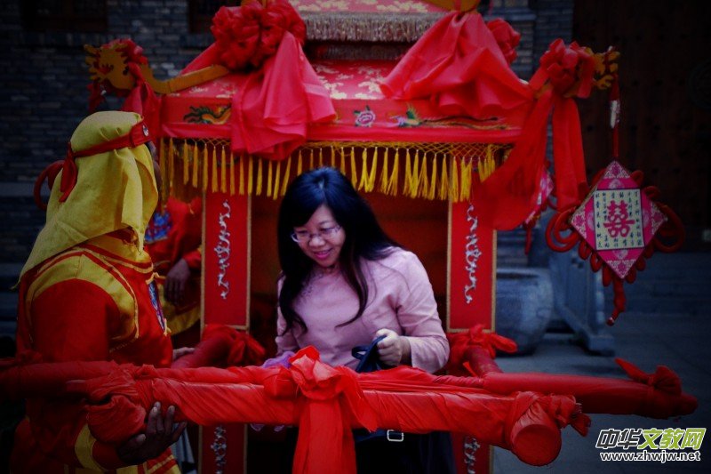 �t�¹Ⱦ��^(q��)�t��С�(zh��n)��Ӱ����Ц���z