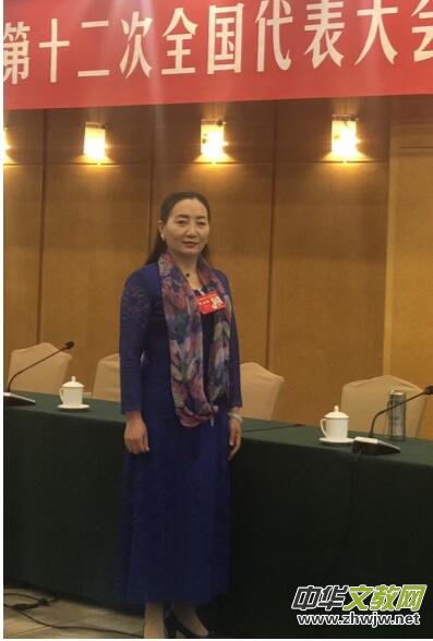 ���㎧�����M(j��n)�Ї�(gu��)�DŮʮ����|ʮ�����Ђ�(g��)С��Ԋ(sh��)�f(xi��)����