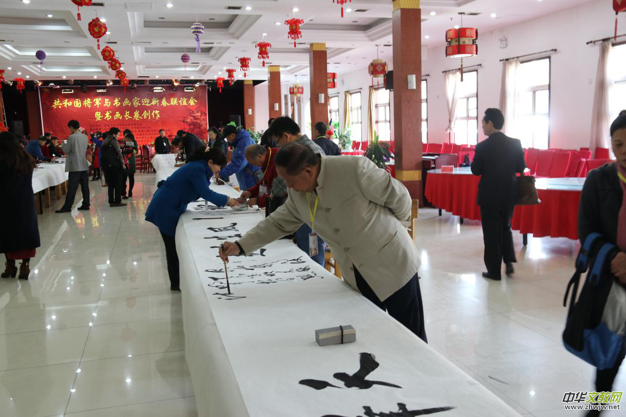 ���͇�(gu��)��܊�c������ӭ�´�(li��n)�x��(hu��)�ߕ����L(zh��ng)�턓(chu��ng)�����(d��ng)