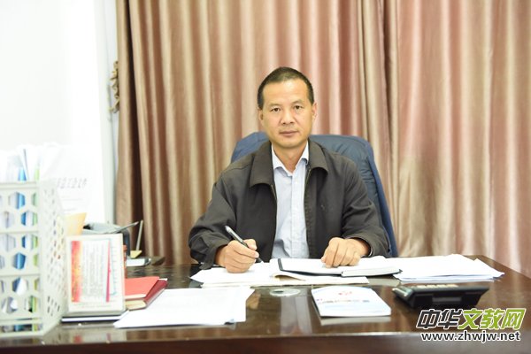 ��(g��u)�����CУ�@ ��߽̌W(xu��)�|(zh��)��