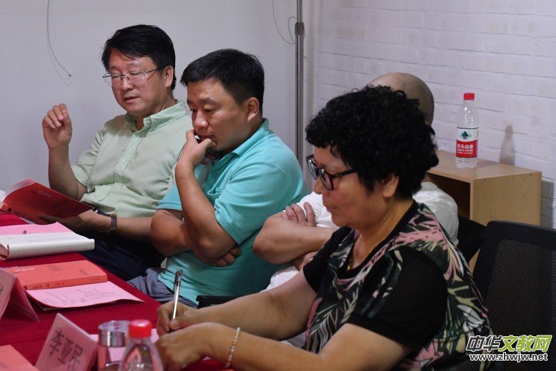 ����LƪС�f���t�C�ɡ���ӑ���ھ��e�k