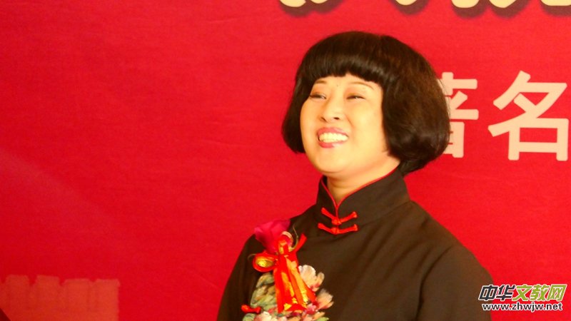 �������ծ��҄�Ԫ�t��ĵ��֮�衱���}ϵ����Ʒչ�_Ļ