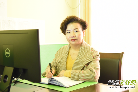 ׌��ɫͯ���绨�`��