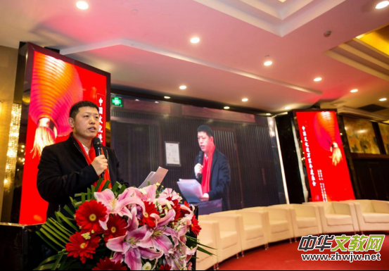 �Ї��Ļ��M(j��n)�f�҃�(y��u)����y(t��ng)�Ļ��߷�Փ���͕�����ƷƷ�u(p��ng)չ�ڱ����e��