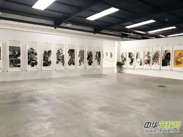 ȫ���A�ˡ������ְ����չ�ߵڶ��ñ�����(gu��)�Hˮī����Ո(q��ng)չ�ڱ����_Ļ