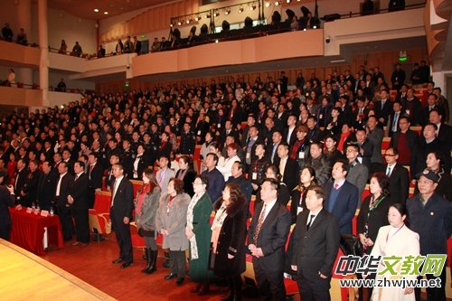 �շ�ϵ��֮�������Ї����f�����߷����Ļ�Փ���e�k