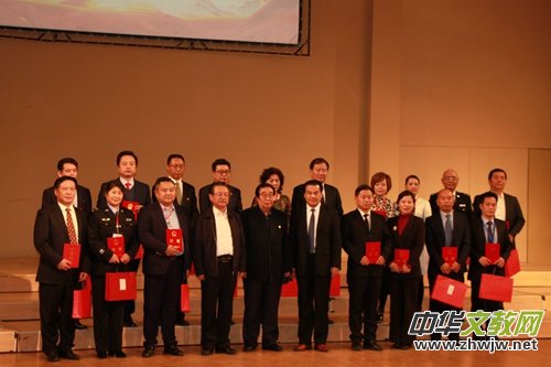 �շ�ϵ��֮�������Ї����f�����߷����Ļ�Փ���e�k