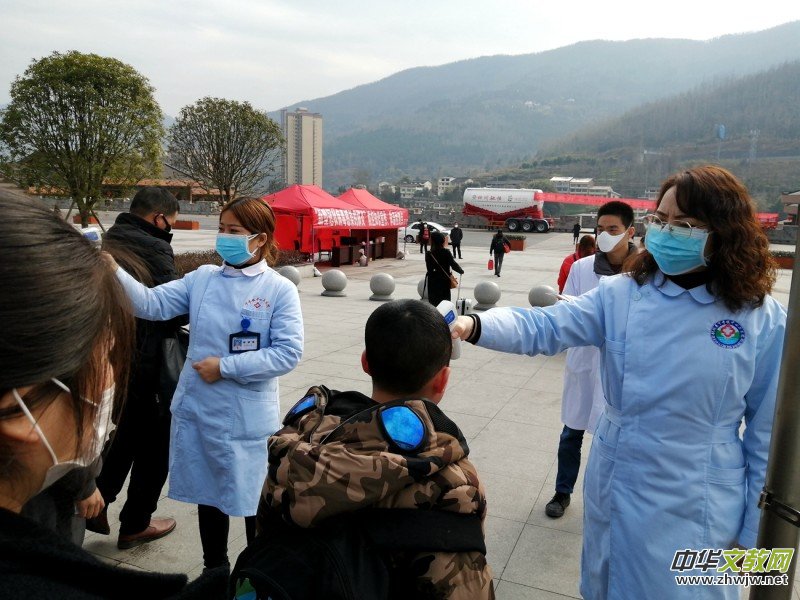 �������zӰ��Ʒ������־�ɳ� �����������}�W�j�����zӰչ��(y��u)����Ʒ