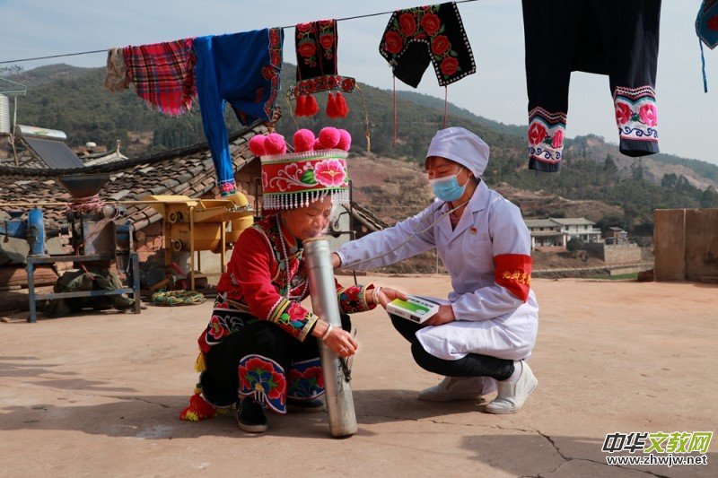 ����Ů���t(y��)������־�ɳ� �������ו�(sh��)��(hu��)�zӰչ��Ʒ�x��