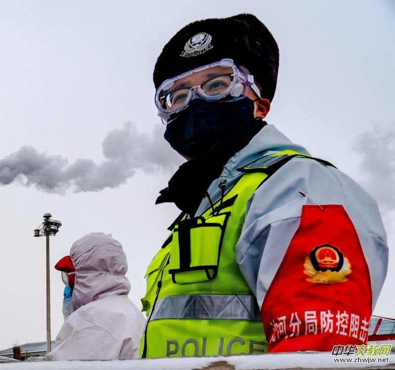 �L(f��ng)ѩ�еĈ�(ji��n)�ء�����־�ɳ� �������ו����zӰչ��Ʒ�x��