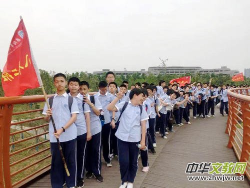 ��ጷŉ��� �����ഺ�����(y��ng)���w��W(xu��)У�h(yu��n)����(d��ng)�o(j��)��(sh��)