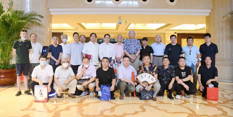 �����(y��ng)���Ї�(gu��)�tɫ���g(sh��)ʷ���װl(f��)ʽ�ߌW(xu��)�g(sh��)��ӑ��(hu��)�ھ��ɹ��e�k