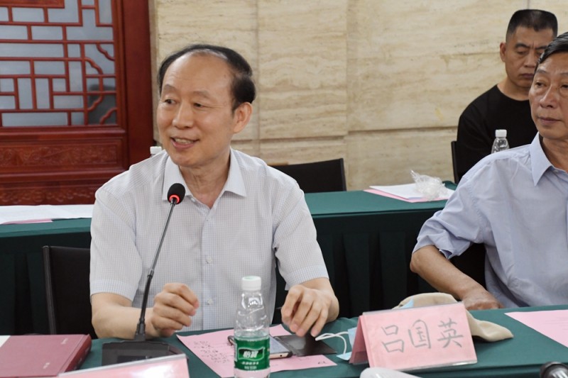 �����(y��ng)���Ї�(gu��)�tɫ���g(sh��)ʷ���װl(f��)ʽ�ߌW(xu��)�g(sh��)��ӑ��(hu��)�ھ��ɹ��e�k