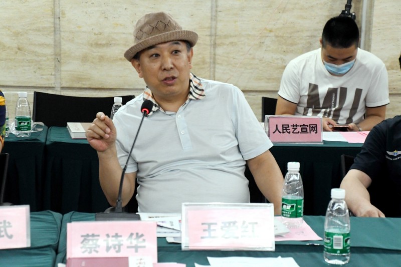 �����(y��ng)���Ї�(gu��)�tɫ���g(sh��)ʷ���װl(f��)ʽ�ߌW(xu��)�g(sh��)��ӑ��(hu��)�ھ��ɹ��e�k