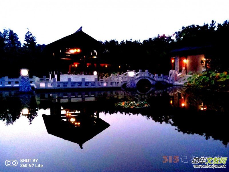 Ц���zӰԊ:����ɽ��Է�������ĈD