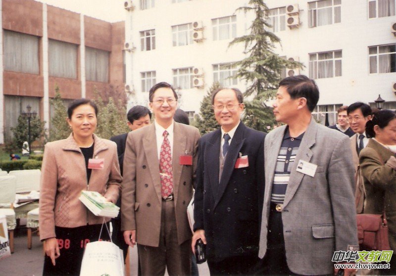 �������Ї�Ψһ���R���}����