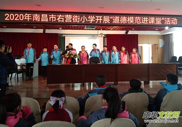 �����ϲ�������^(q��)�����L(f��ng)����ӷ�ʥ���M(j��n)У���f�����