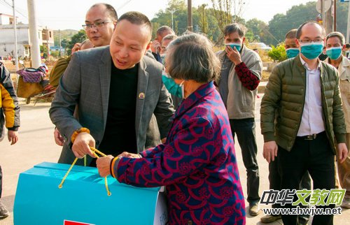 �R�ܿƼ����ߴ����C��(ji��ng)�xʽ�ڽ��������e��