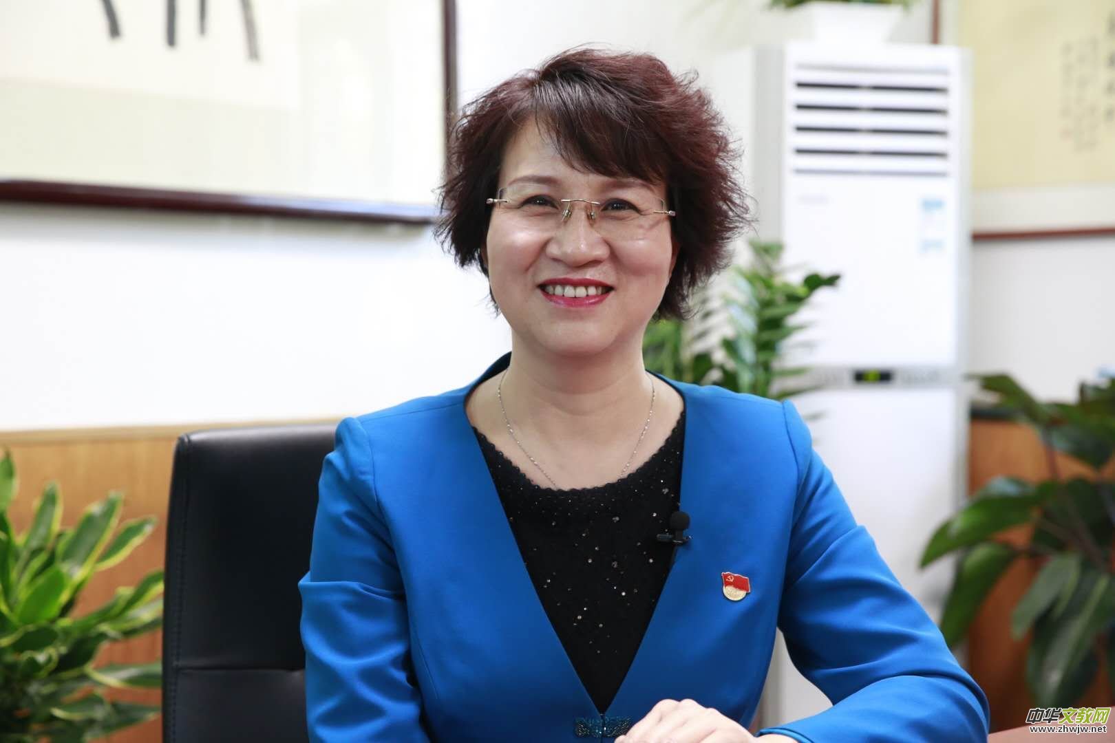 �ɕ���Ԓ������ί�T�۽� ������+�Ļ����W(xu��)У�@ô������