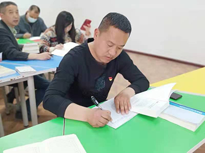 ����ʡ��ɽ���X���(zh��n)�ЌW(xu��)�_չ�hʷ����ϵ�Ќ��`���