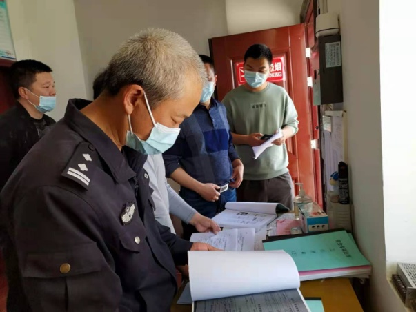 ����ʡ��ɽ�����T���(zh��n)�_չ�WУ��ȫ�������������z���Є�