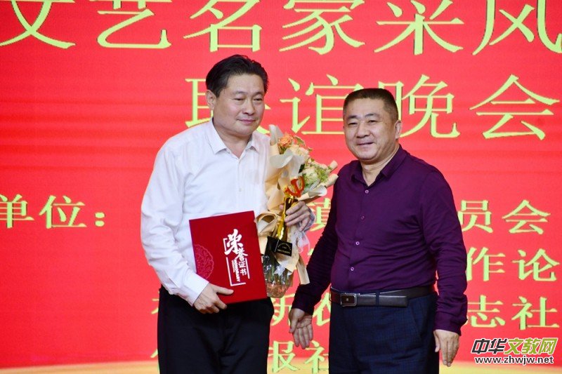 �Ї���ˇ���ҡ�Ʒ�x�����M۶  �Ÿ��f��ʯ�(zh��n)�����L(f��ng)ϵ�л��(d��ng)�e�k