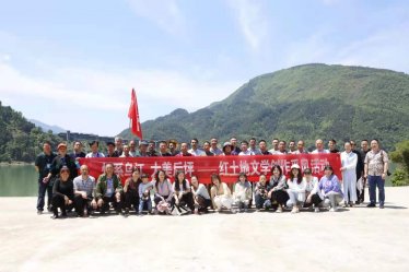 ��ϵ����������ƺ�t�����ČW(xu��)��(chu��ng)�����L(f��ng)����e��