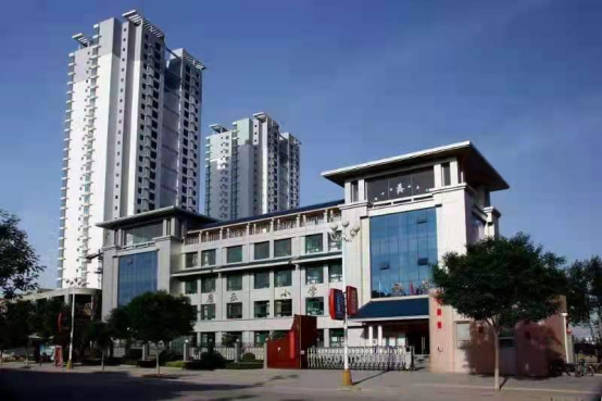 ��ؓ(f��)�Õr(sh��)�⣬�ЌW(xu��)�����L(zh��ng)����ɽ���������ø��^(q��)����(l��)С�W(xu��)̤��֮��