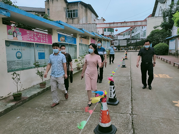 ��ɽ���׼t÷�����L(zh��ng)�W�R���(y��ng)�ЌW(xu��)�z�鰲ȫ���a(ch��n)����